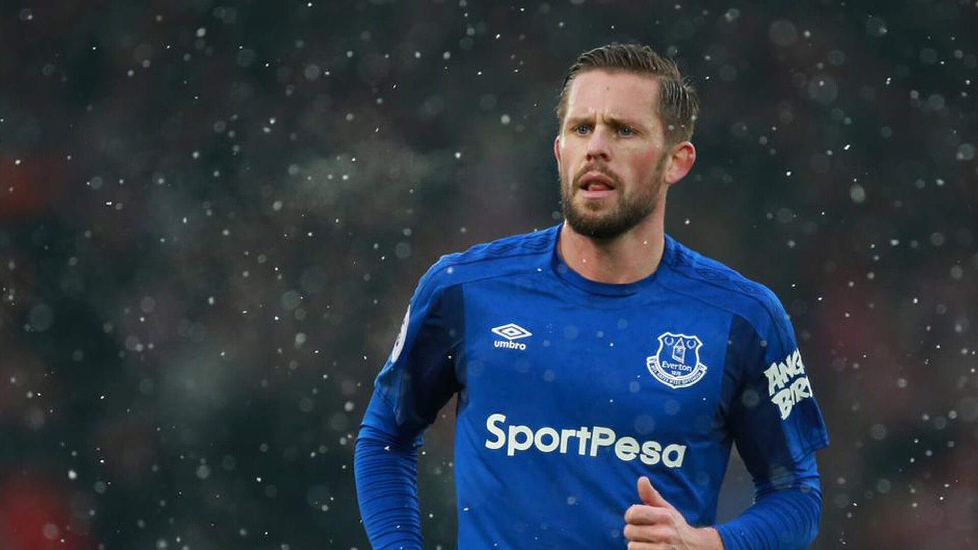 世界杯：多名解说直播“破音式尖叫”成为表情包 主播本人也乐在其中